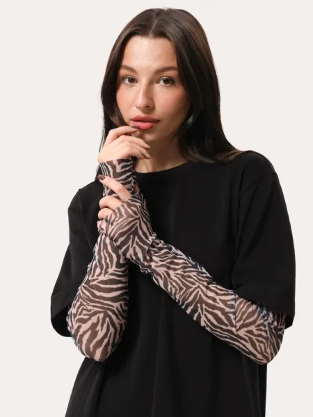 Longsleeve oversize z rękawami w zebrę - Czarny